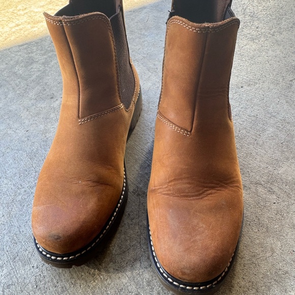 Chelsea Boots - Picture 2 of 7